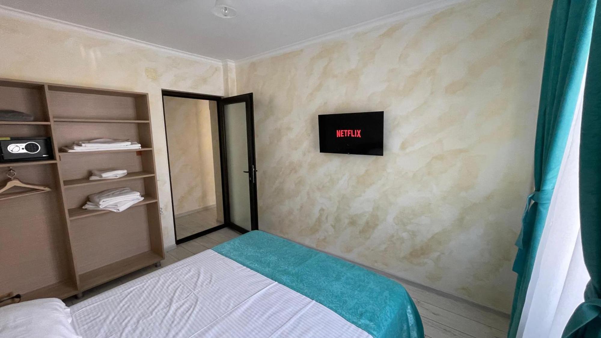 Sorriso Mamaia Nord Aparthotel นาโวดาริ ภายนอก รูปภาพ