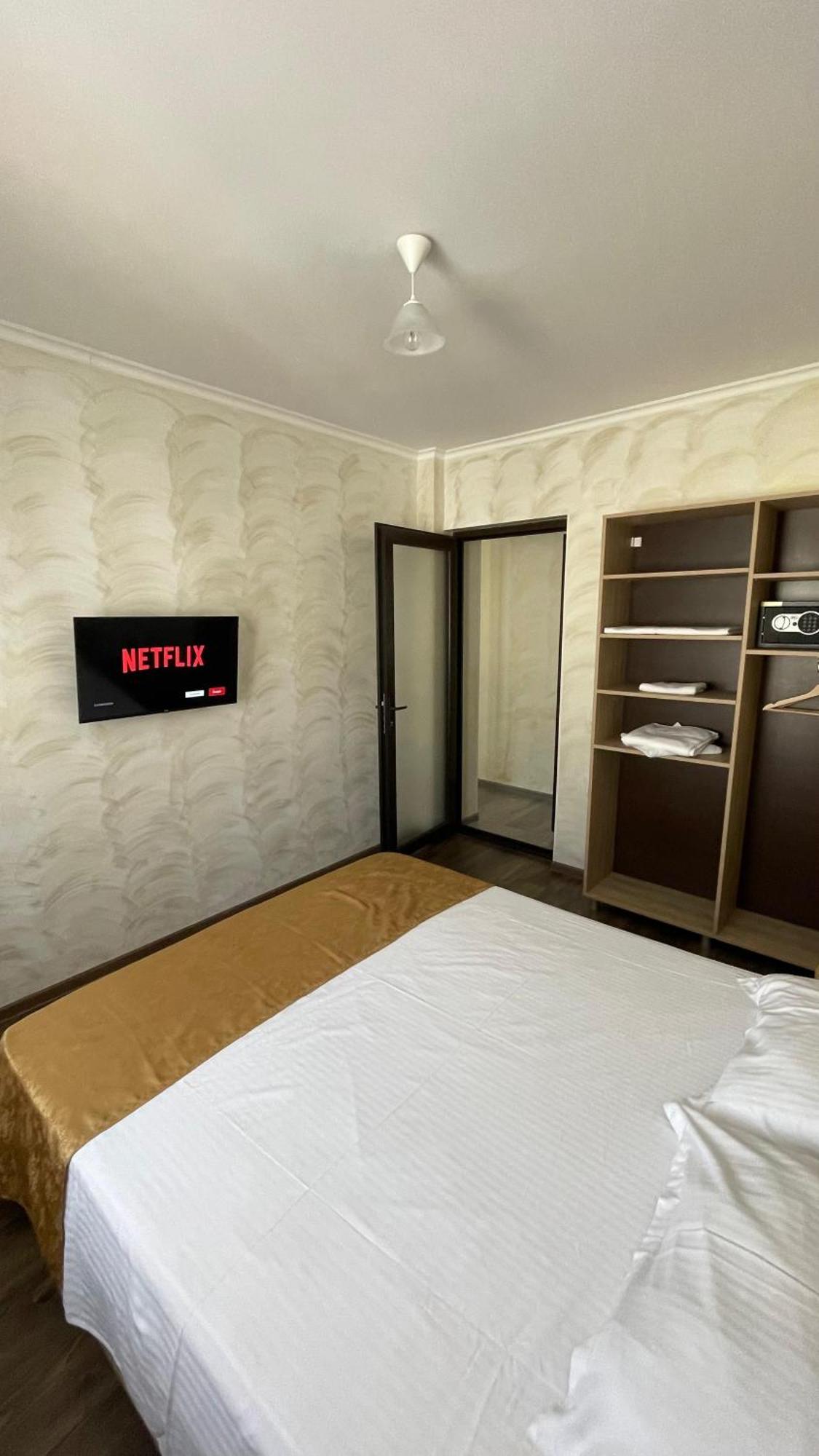 Sorriso Mamaia Nord Aparthotel นาโวดาริ ภายนอก รูปภาพ