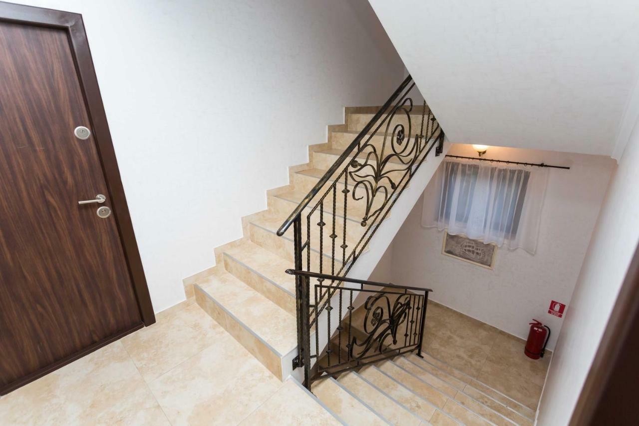 Sorriso Mamaia Nord Aparthotel นาโวดาริ ภายนอก รูปภาพ